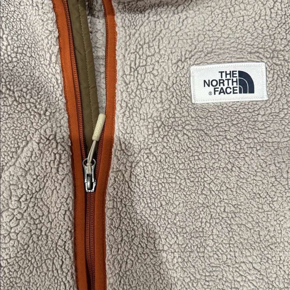 The North Face Cream Sherpa Fleece Vest with Olive Trim and Orange Zipper - Picture 3 of 4